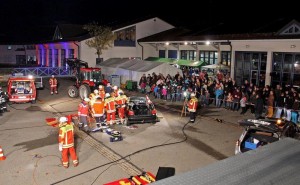 Die "Lange Nacht der Feuerwehr" in Amstetten bot spektakuläre Einblicke in die Arbeit der Rettungskräfte. Foto: bwk