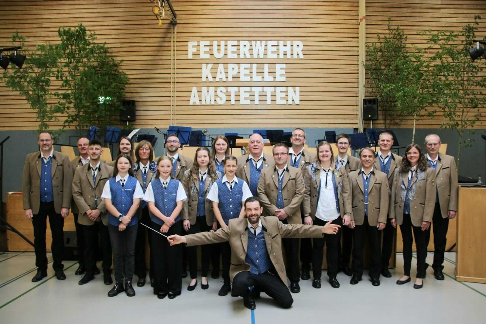 Gruppenbild_Feuerwehrkapelle_Amstetten