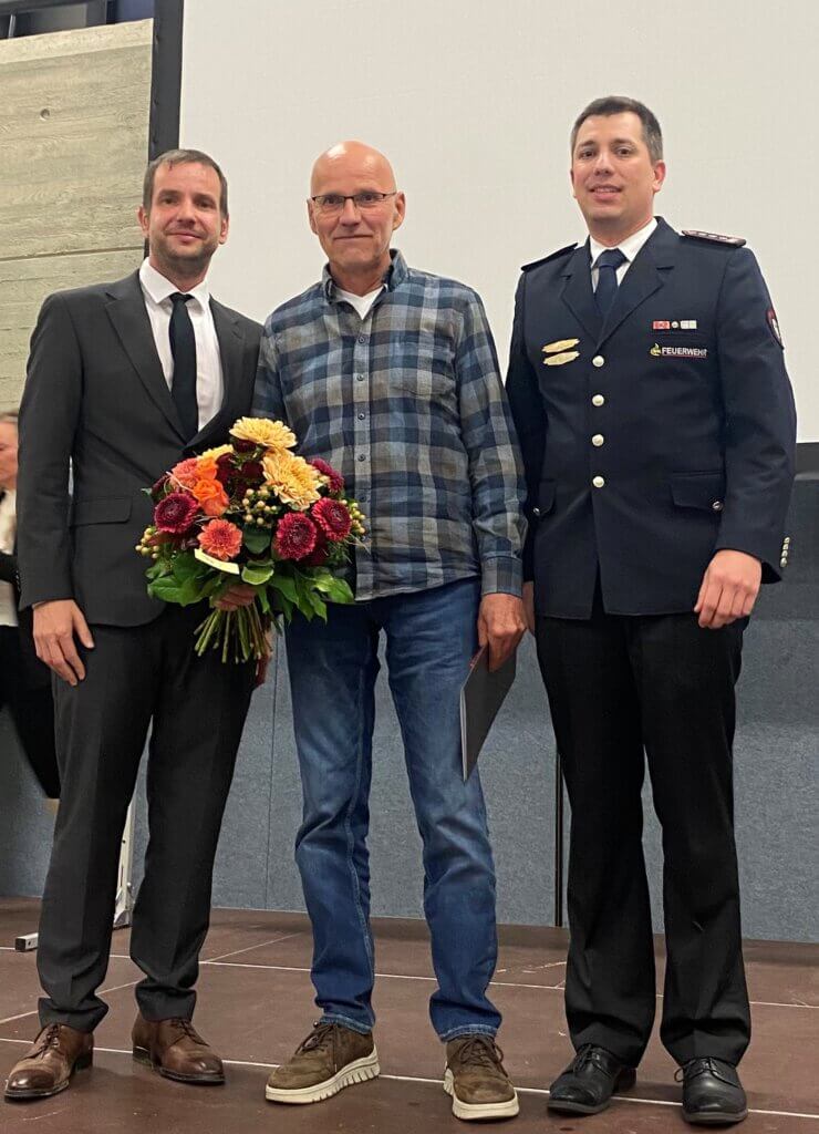 Das Sägewerk Ziegler aus Stubersheim ist „Partner der Feuerwehr“
